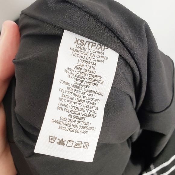 DYNAMITE fitted scuba dress - Picture 6 of 6